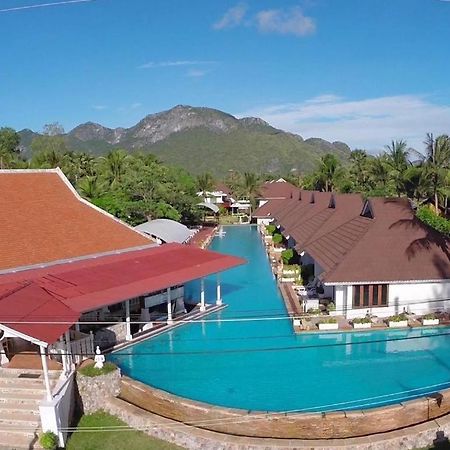 The Privacy Beach Resort & Spa Sam Roi Yot Bagian luar foto